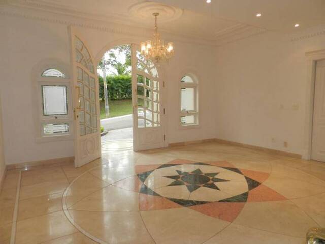 Casa para Venda em Santana de Parnaíba - 2