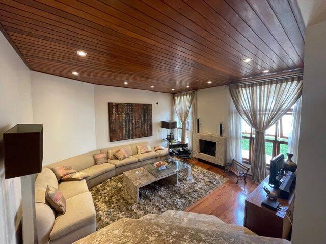 Casa para Venda em Santana de Parnaíba - 2