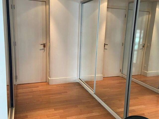 Apartamento para Venda em Santana de Parnaíba - 5