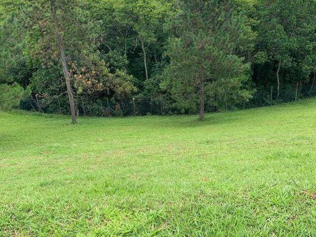 Terreno para Venda em Santana de Parnaíba - 2