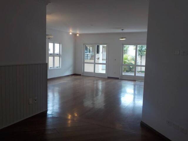 Casa para Venda em Santana de Parnaíba - 4