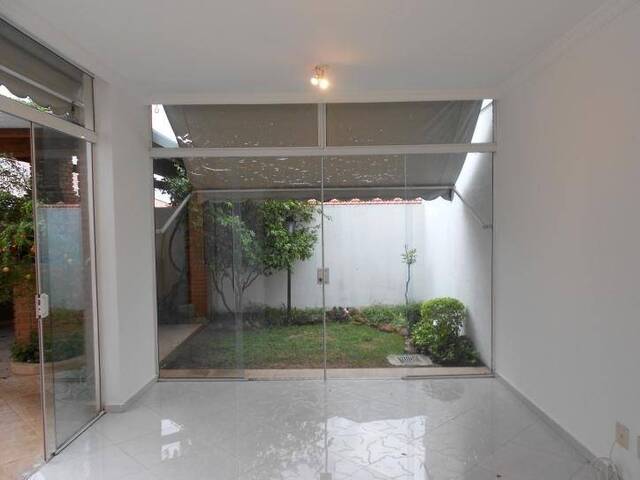 Casa para Venda em Santana de Parnaíba - 2