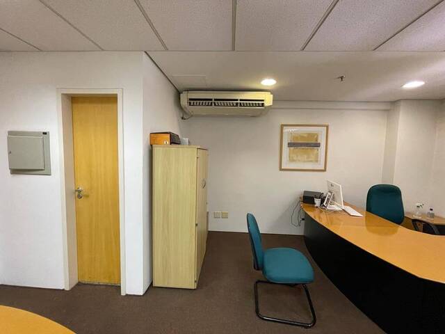 Sala para Venda em Barueri - 4