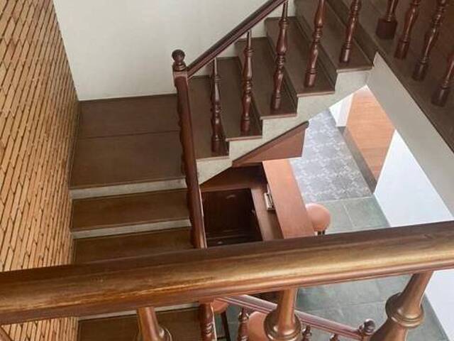 Casa para Venda em Santana de Parnaíba - 5