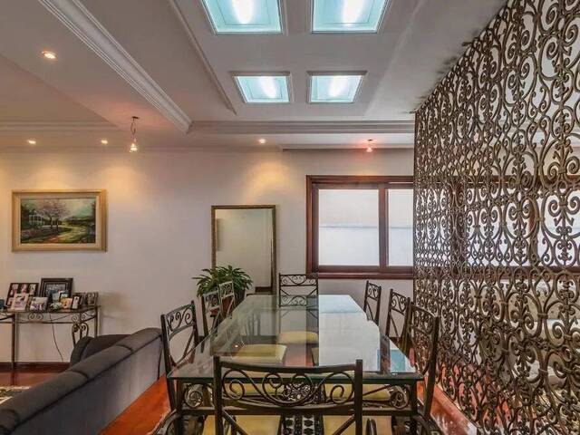 Casa para Venda em Santana de Parnaíba - 5