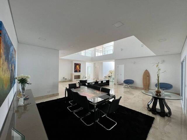 Casa para Venda em Santana de Parnaíba - 3