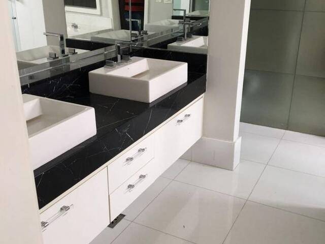 Casa para Locação em Santana de Parnaíba - 4