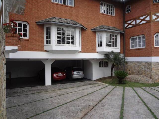 Casa para Venda em Santana de Parnaíba - 2