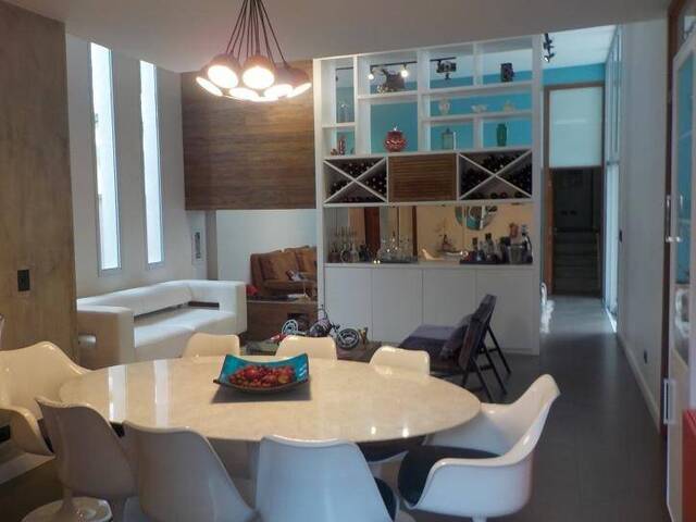 Casa para Venda em Santana de Parnaíba - 3