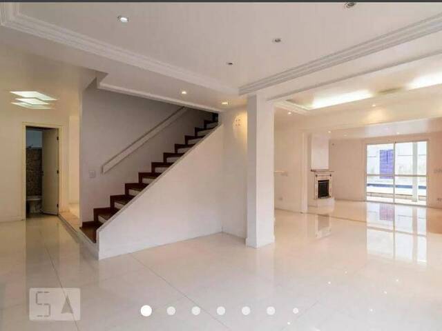 Casa para Venda em Santana de Parnaíba - 3