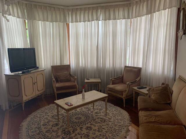 Casa para Venda em Santana de Parnaíba - 5