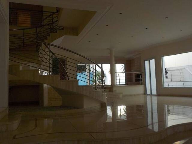 Casa para Venda em Santana de Parnaíba - 4