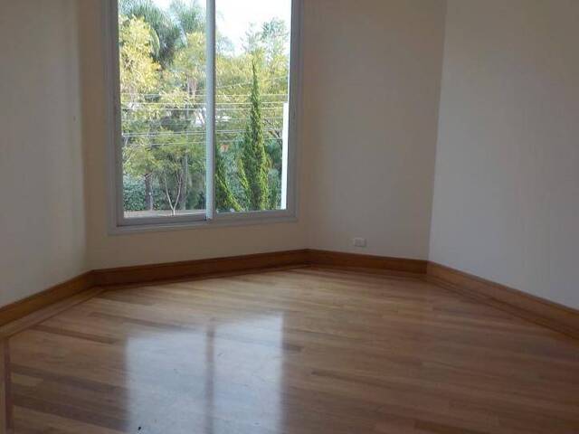 Casa para Venda em Santana de Parnaíba - 5