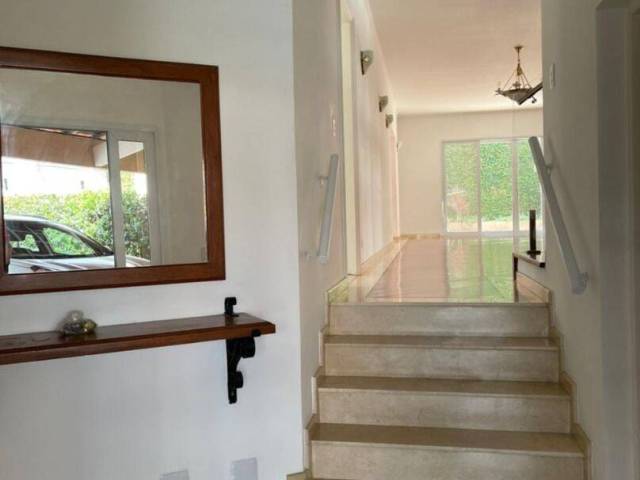 Casa para Locação em Santana de Parnaíba - 2