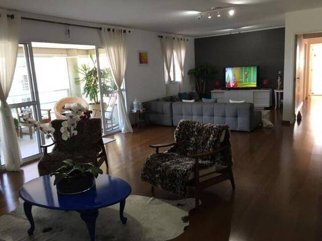 Apartamento para Venda em Santana de Parnaíba - 2