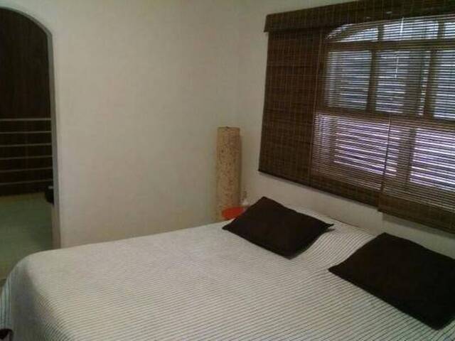 Casa para Venda em Santana de Parnaíba - 3