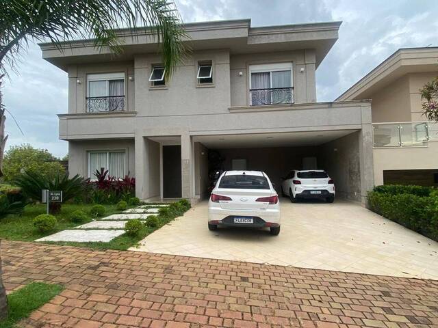 Casa para Venda em Santana de Parnaíba - 2