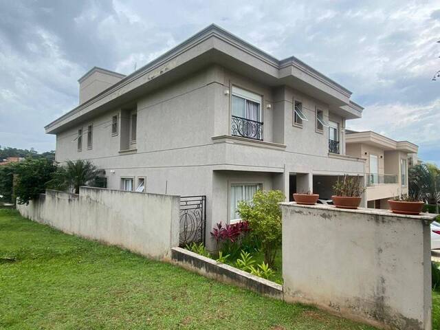 Casa para Venda em Santana de Parnaíba - 3