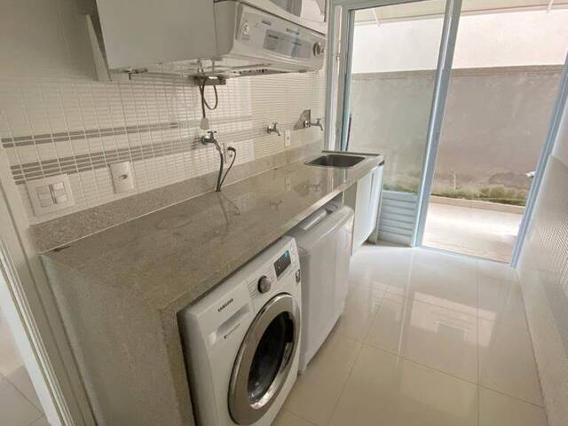 Casa para Venda em Santana de Parnaíba - 4