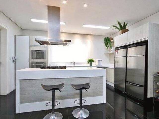 Casa para Venda em Santana de Parnaíba - 3