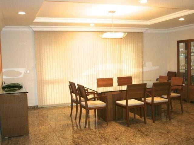 Casa para Venda em Santana de Parnaíba - 2