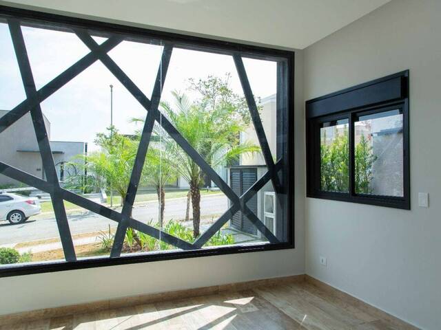 Casa para Venda em Santana de Parnaíba - 3