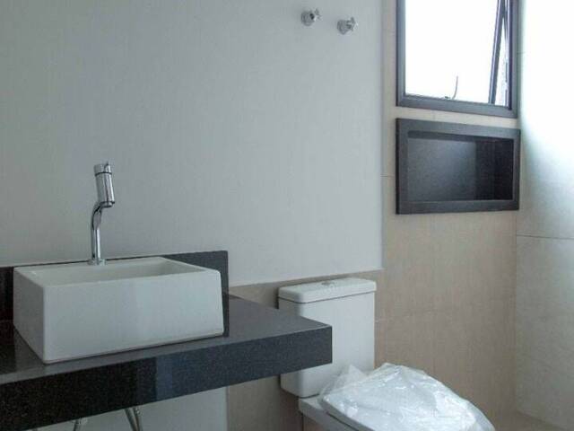 Casa para Venda em Santana de Parnaíba - 4