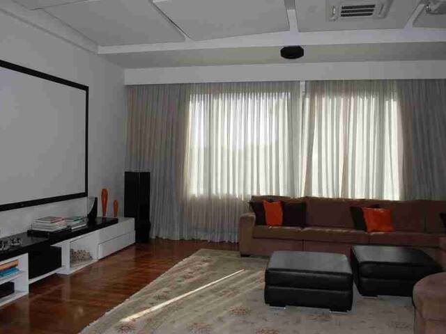 Casa para Venda em Santana de Parnaíba - 5