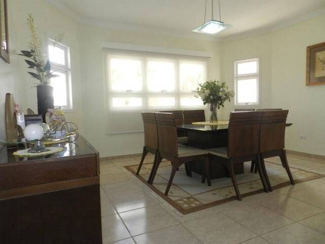 Casa para Venda em Santana de Parnaíba - 5