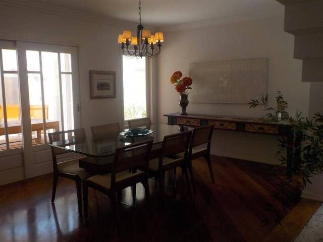 Casa para Venda em Santana de Parnaíba - 3