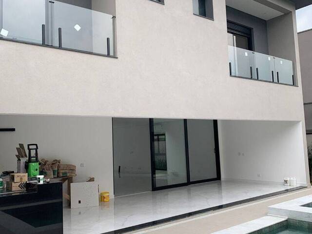 Casa para Venda em Santana de Parnaíba - 4