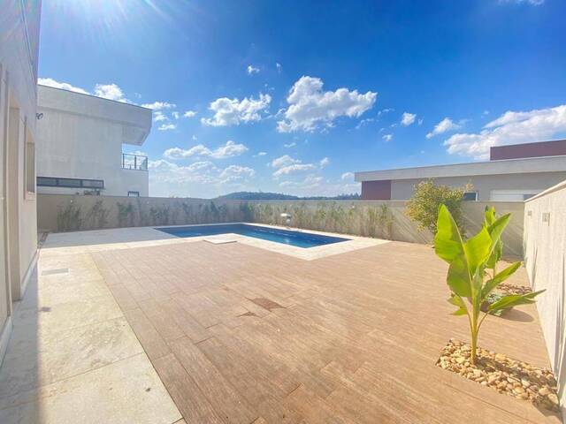 Casa para Venda em Santana de Parnaíba - 2