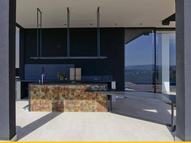 Casa para Venda em Santana de Parnaíba - 4