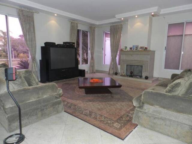 Casa para Venda em Santana de Parnaíba - 5