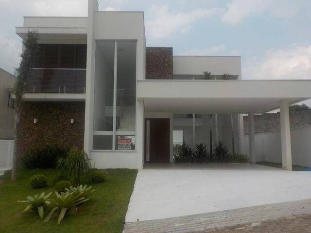 Casa para Venda em Santana de Parnaíba - 3