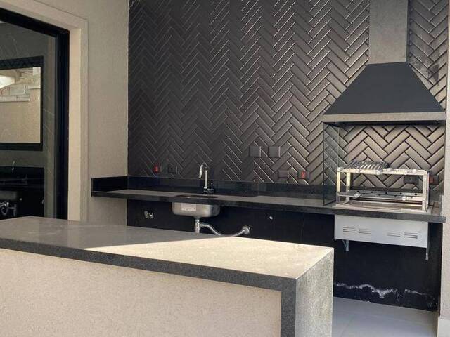 Casa para Venda em Santana de Parnaíba - 5