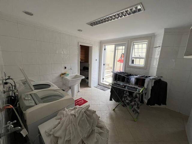 Casa para Venda em Santana de Parnaíba - 2