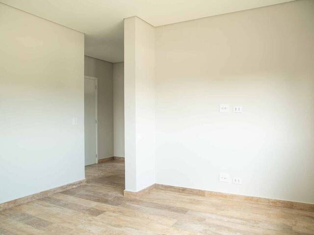 Casa para Venda em Santana de Parnaíba - 5