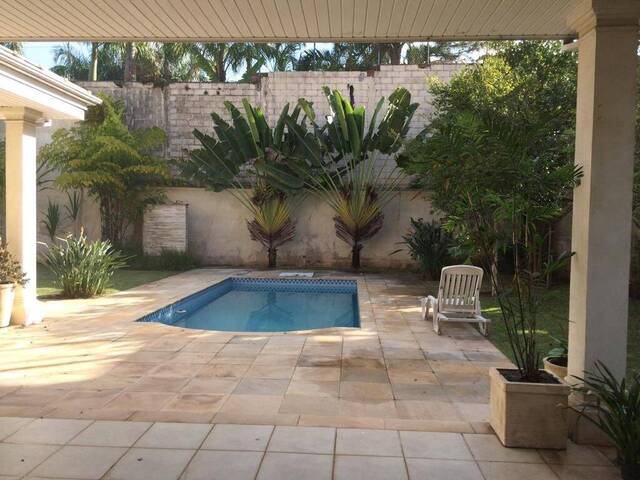 Casa para Venda em Santana de Parnaíba - 2