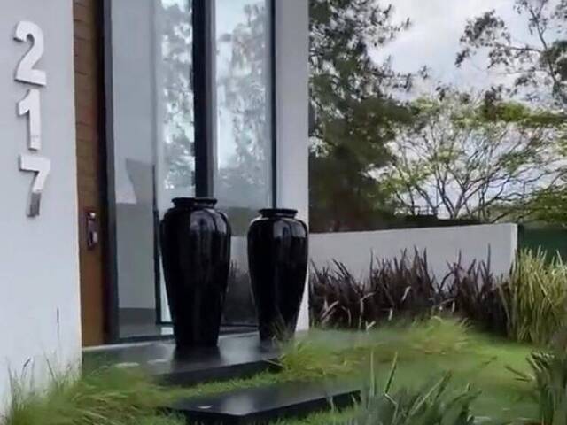 Casa para Venda em Santana de Parnaíba - 2