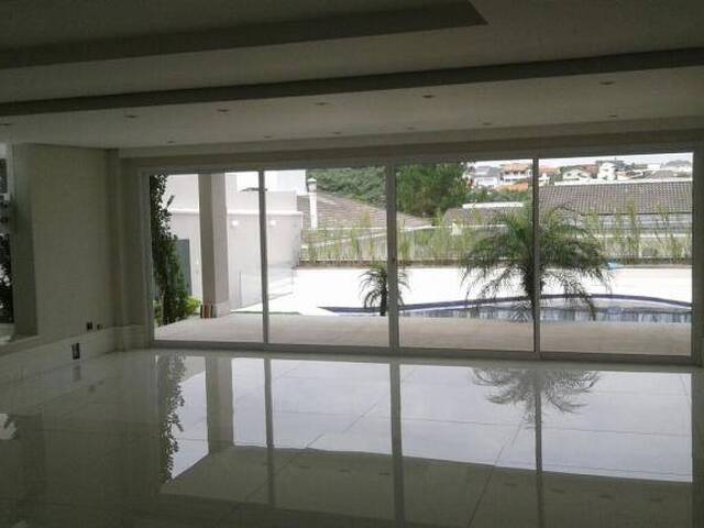 Casa para Venda em Santana de Parnaíba - 2