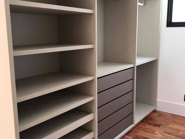 Casa para Venda em Santana de Parnaíba - 3