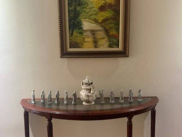 Casa para Venda em Santana de Parnaíba - 2