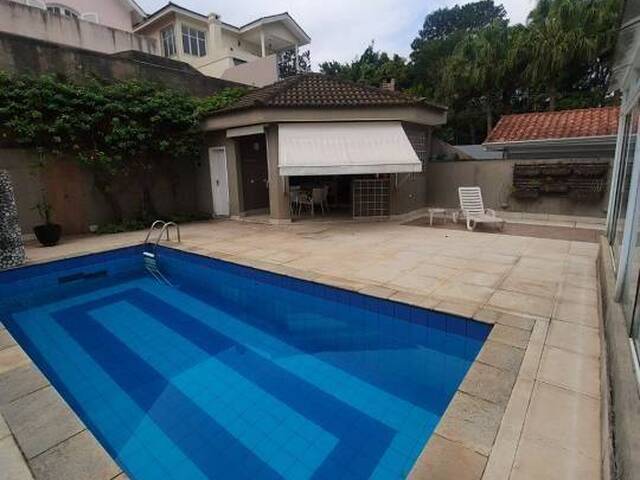 Casa para Venda em Santana de Parnaíba - 3