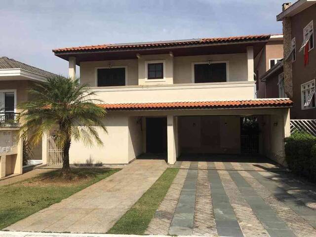 Casa para Venda em Santana de Parnaíba - 3