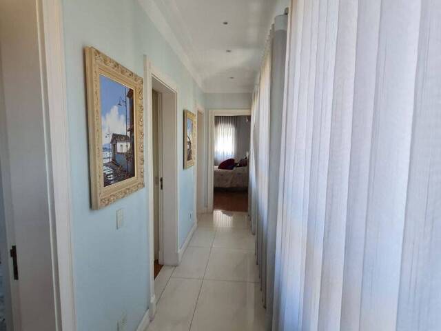 Casa para Venda em Santana de Parnaíba - 2