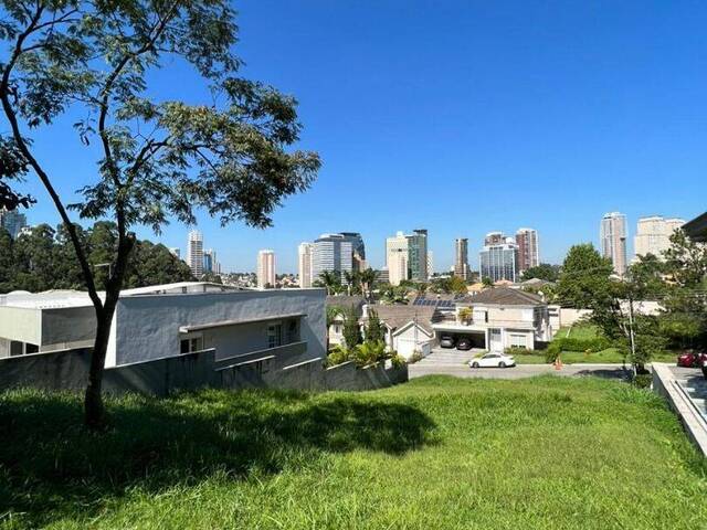 Terreno para Venda em Santana de Parnaíba - 4