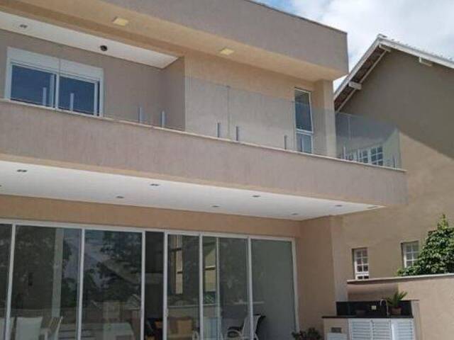 Casa para Venda em Santana de Parnaíba - 2