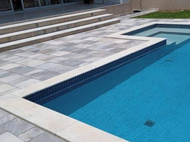 Casa para Venda em Santana de Parnaíba - 3