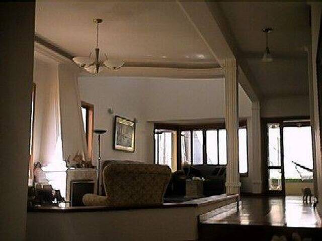 Casa para Venda em Santana de Parnaíba - 2